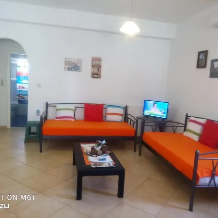 Delicatessen House * ليونِذيو