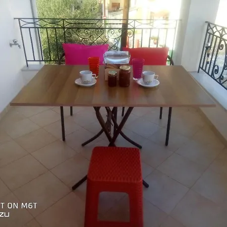 Apartment Delicatessen House