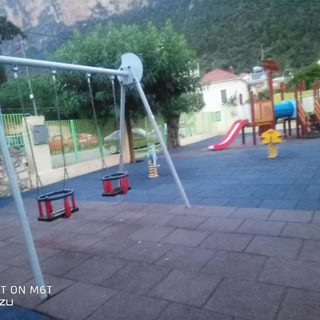 Delicatessen House *